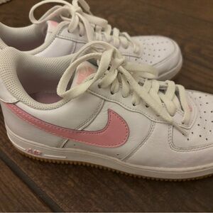 Nike women’s  White Sneakers with Pink Swoosh